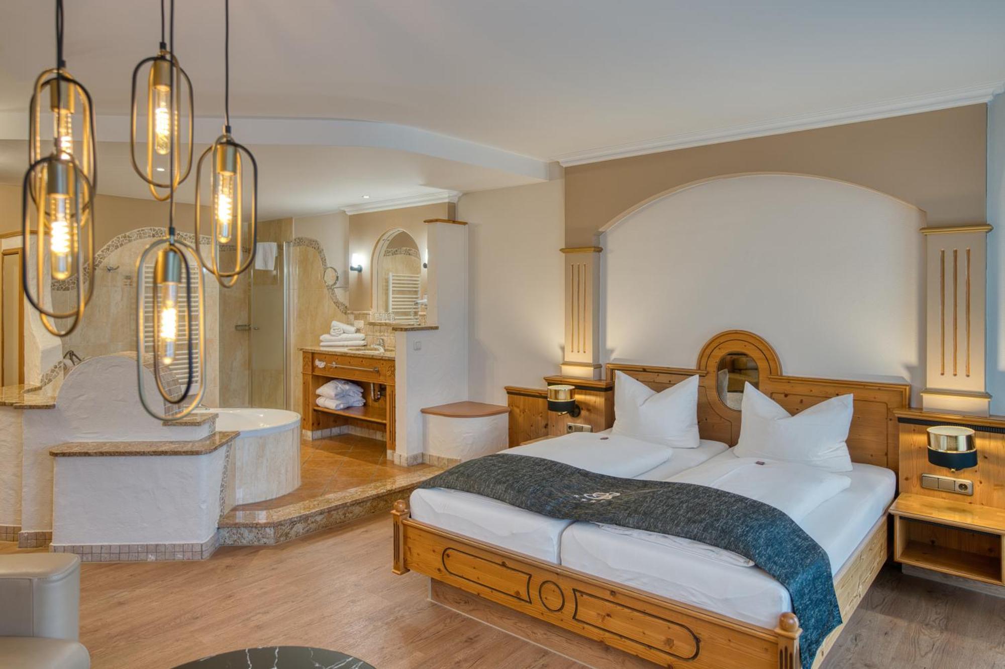 Kristall- & Vitalhotel Bergknappenhof Боденмайс Екстериор снимка